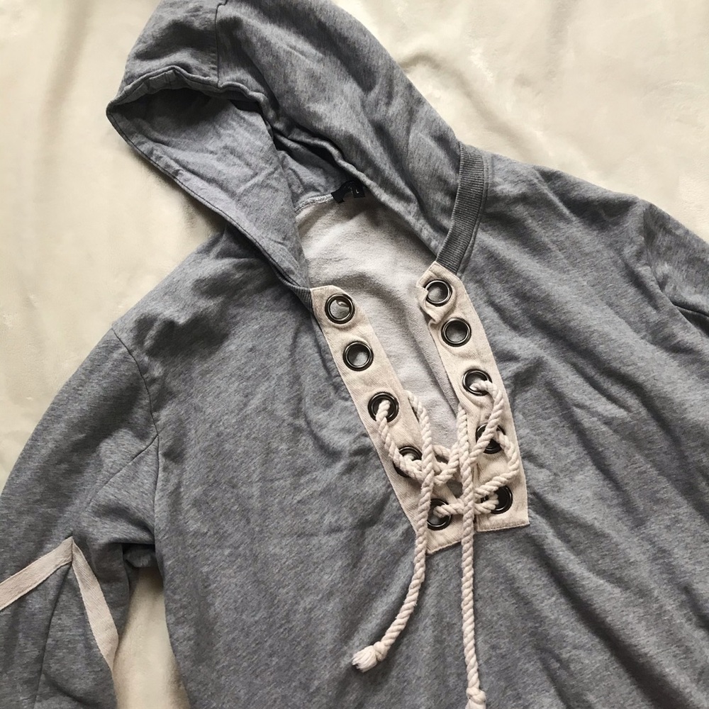 Gray lace-up cropped sweatshirt